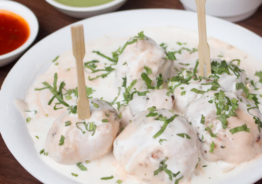 VEG MALAI MOMOS