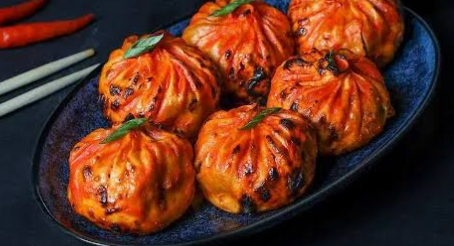 CHICKEN TANDOORI MOMOS